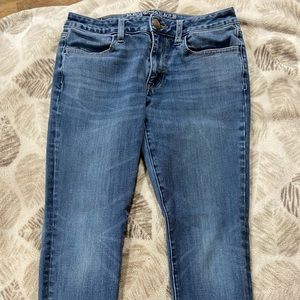 American eagle size 4 jeans